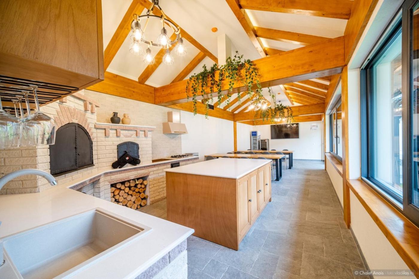 Anais Chalet Câmpulung Moldovenesc Buitenkant foto