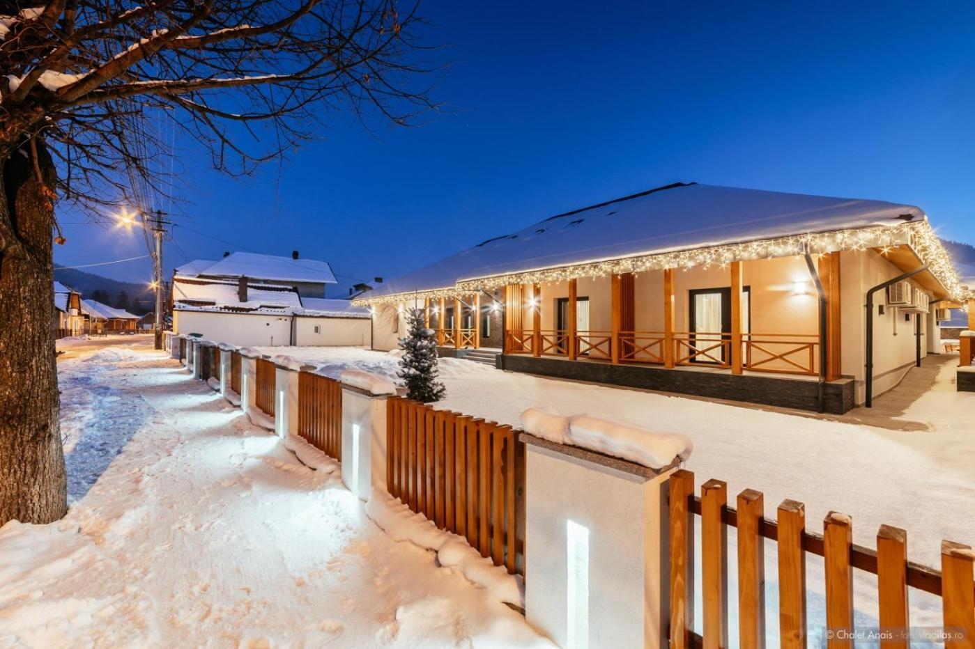 Anais Chalet Câmpulung Moldovenesc Buitenkant foto